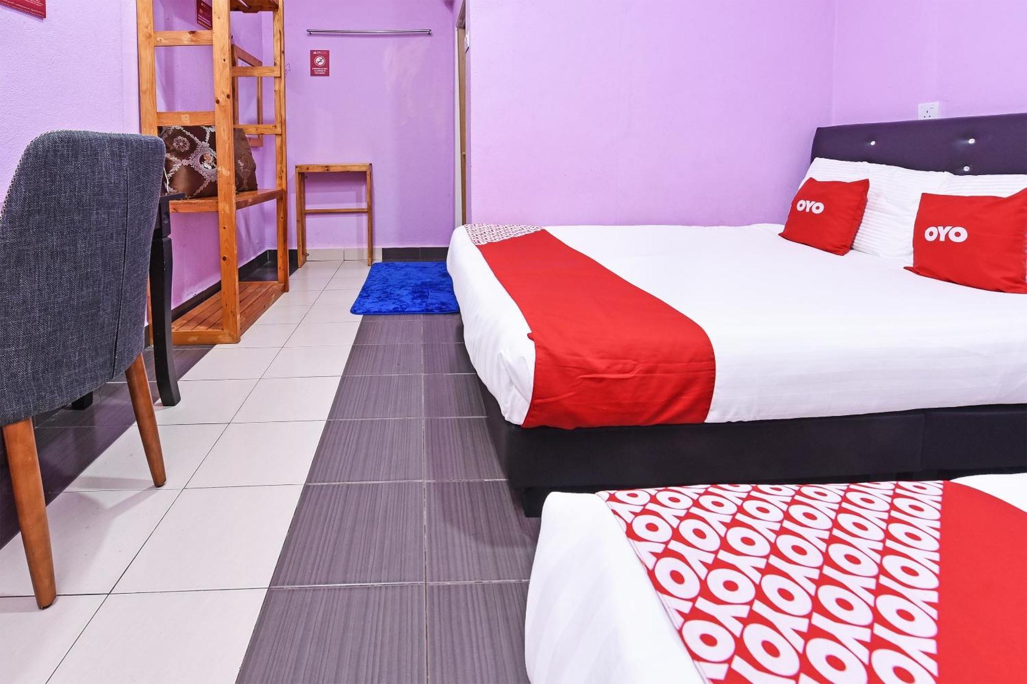 Oyo 90561 Awan Biru Motel Pantai Cenang  Buitenkant foto