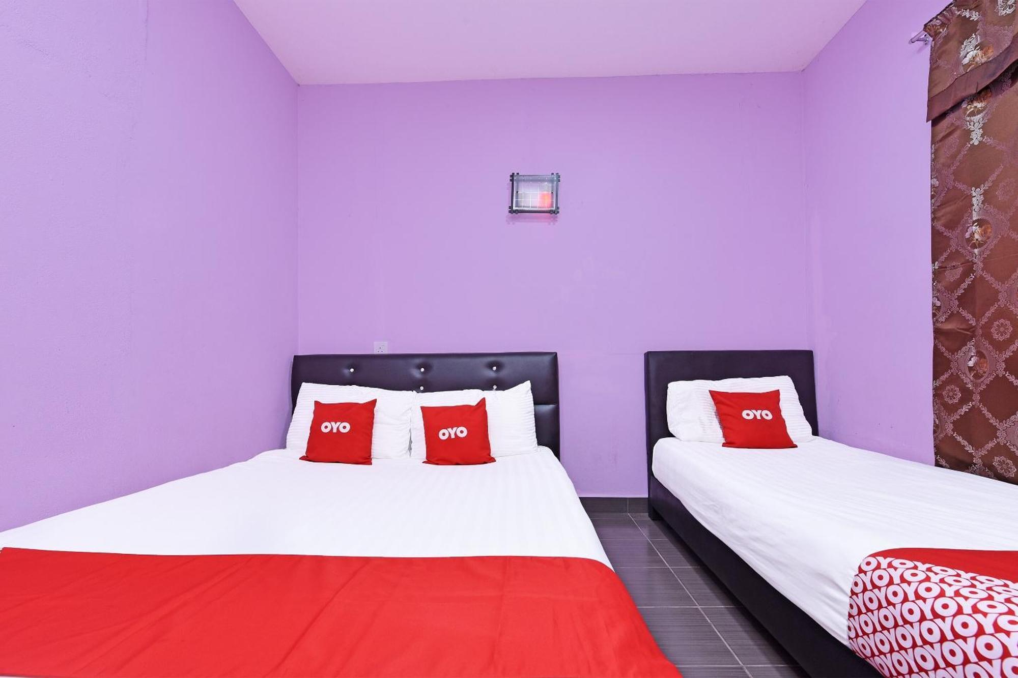 Oyo 90561 Awan Biru Motel Pantai Cenang  Buitenkant foto